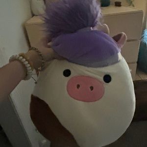 Squishamallow cow